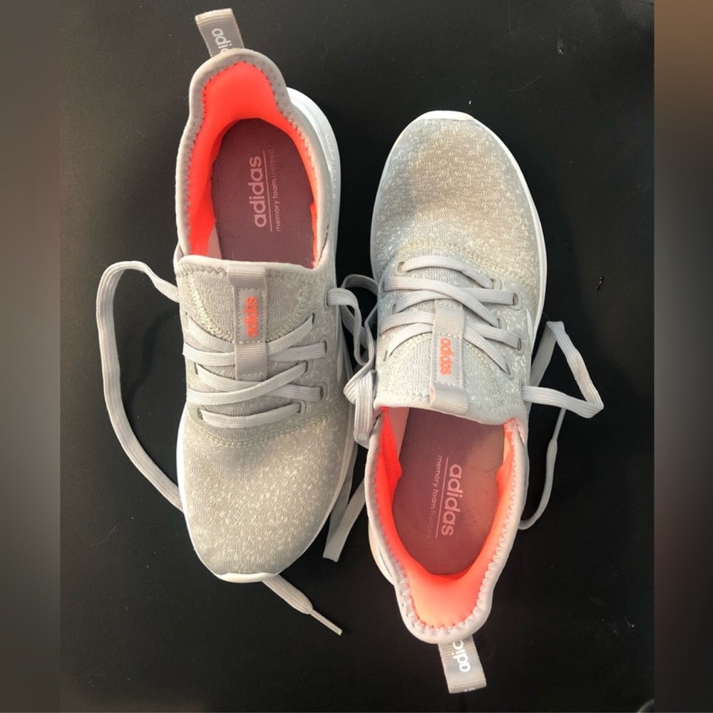 Adidas tennis shoes. Size 7.5